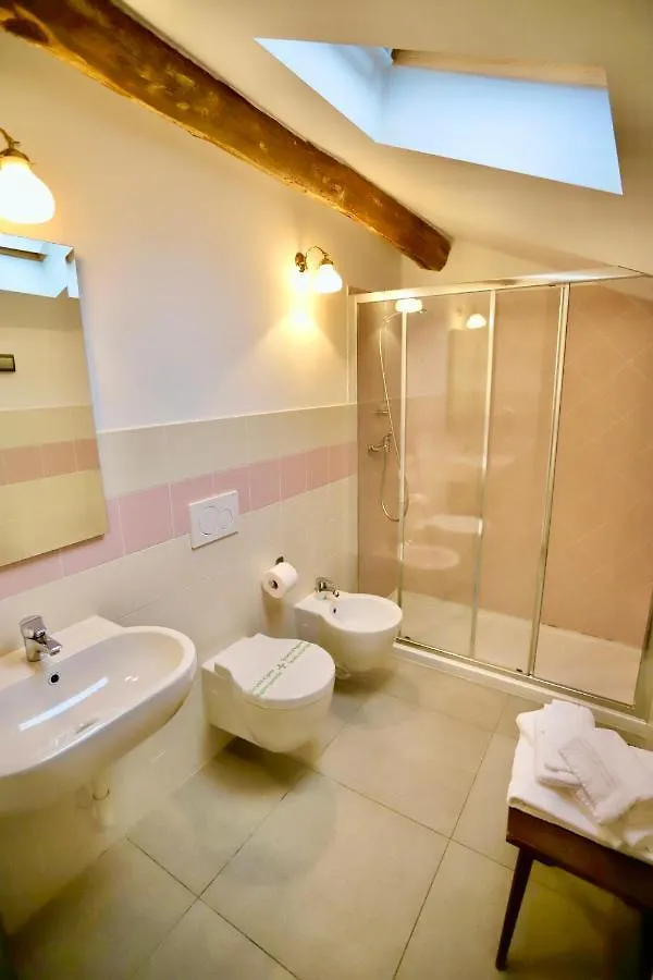 לינה וארוחת בוקר Ghirla La Villa Del Lago